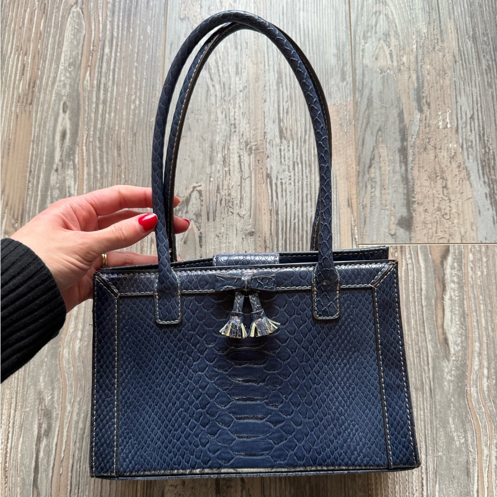 Women’s Liz Claiborne Navy Blue Snakeskin Crocodile Shoulder Bag Purse Strap